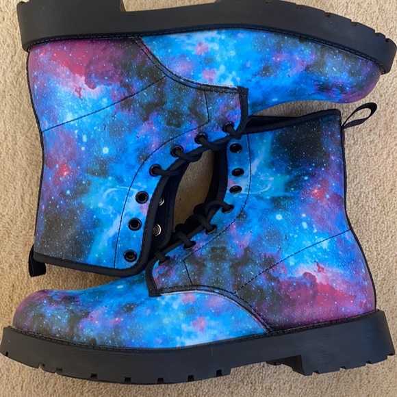 Galaxy Combat Boots - Picture 1 of 3